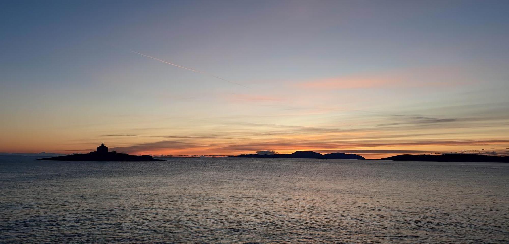 Sunrise Apartment Hvar Hvar Town Bagian luar foto
